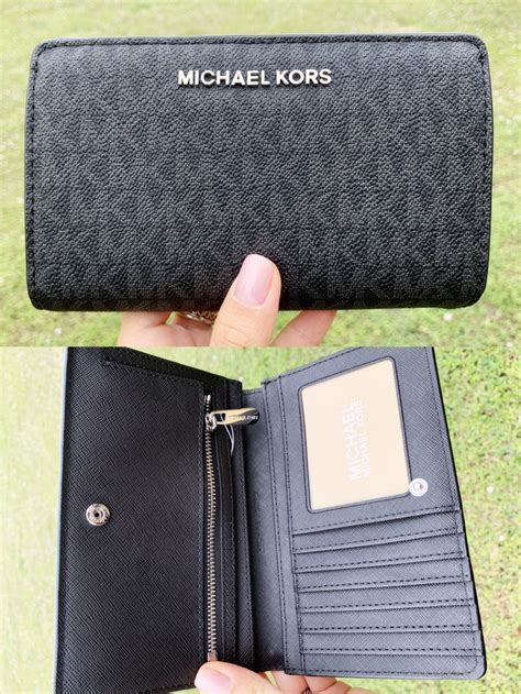 Michael Kors wallet gift set